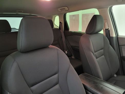 Used 2023 Nissan Rogue S image 31