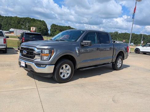 Used 2023 Ford F150 XLT w/ Equipment Group 301A Mid AWD/4WD image 4