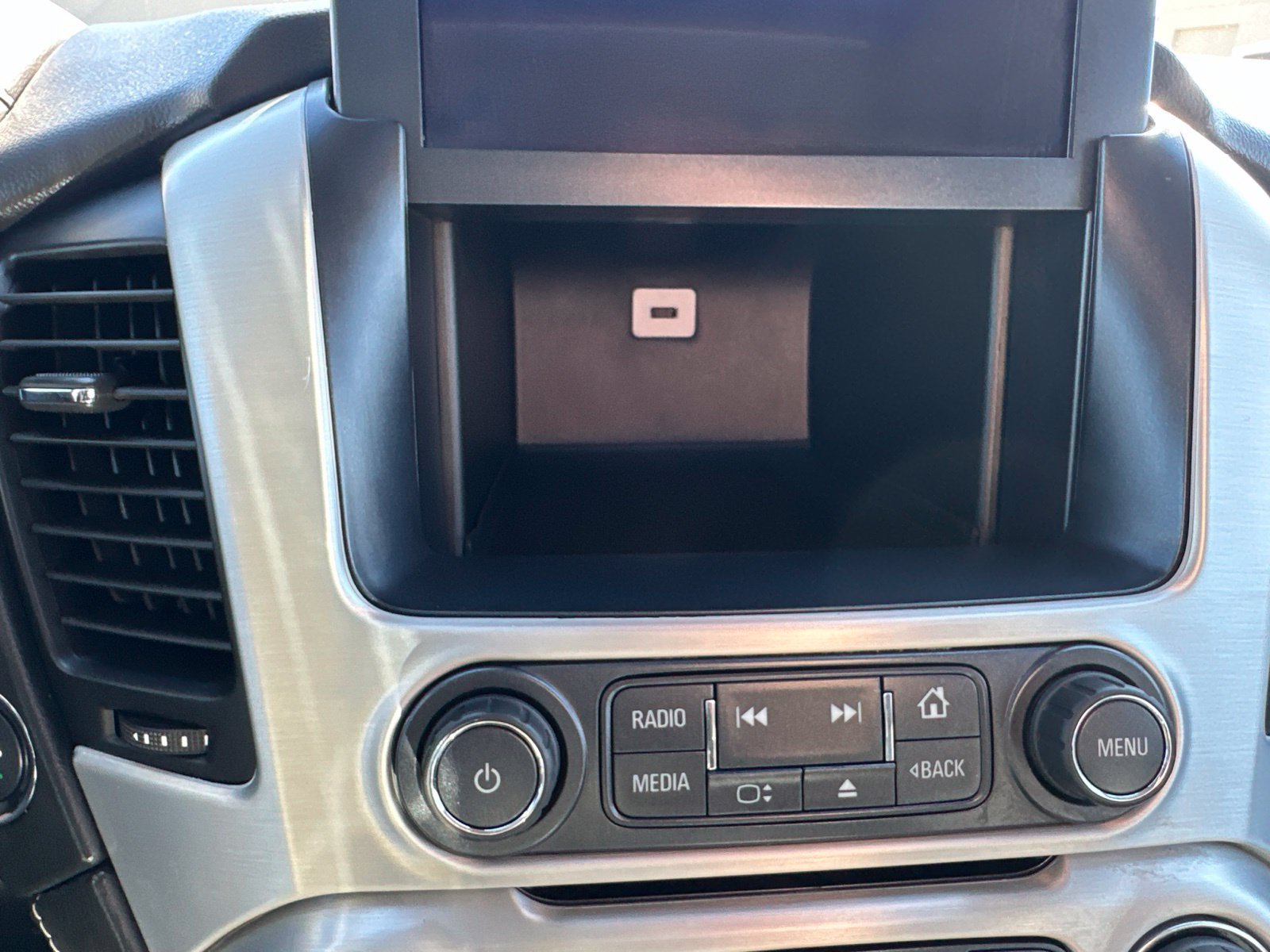 Used 2018 GMC Yukon SLT w/ Open Road Package AWD/4WD image 56