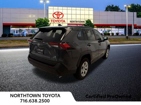 Used 2023 Toyota RAV4 LE AWD/4WD image 12