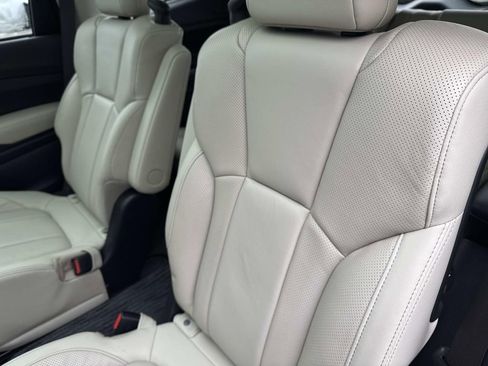 Used 2022 Subaru Ascent Limited w/ Technology Package image 15