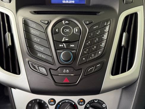 Used 2014 Ford Focus SE image 8