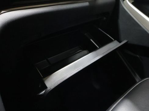 Used 2021 Ford Explorer Limited image 30