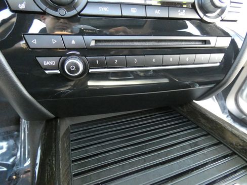 Used 2015 BMW X5 xDrive50i image 60