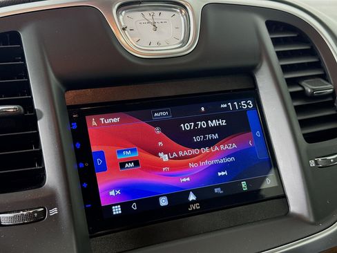 Used 2016 Chrysler 300 C Platinum w/ Safetytec Plus Group image 16