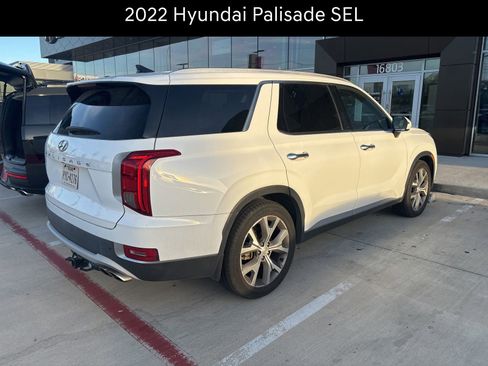 Used 2022 Hyundai Palisade SEL w/ Premium Package image 2
