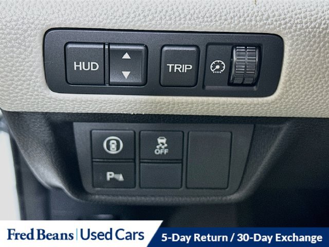 Used 2018 Honda Accord Touring image 14