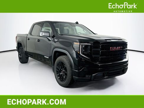 Used 2025 GMC Sierra 1500 Elevation AWD/4WD image 1