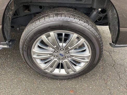 Used 2024 Ford F150 Platinum w/ Equipment Group 703A Plus image 18