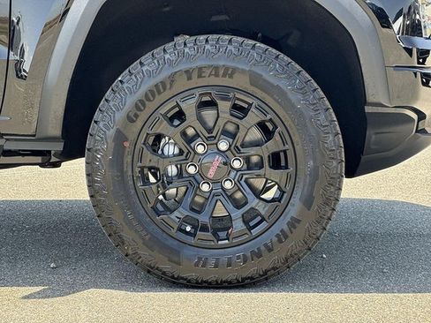 New 2026 GMC Canyon Elevation RWD image 31