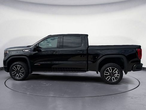 Used 2025 GMC Sierra 1500 AT4 w/ AT4 Premium Package AWD/4WD image 2
