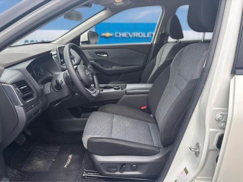 Used 2023 Nissan Rogue SV AWD/4WD image 17