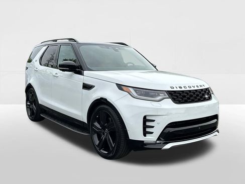 Certified 2025 Land Rover Discovery Dynamic SE AWD/4WD image 5