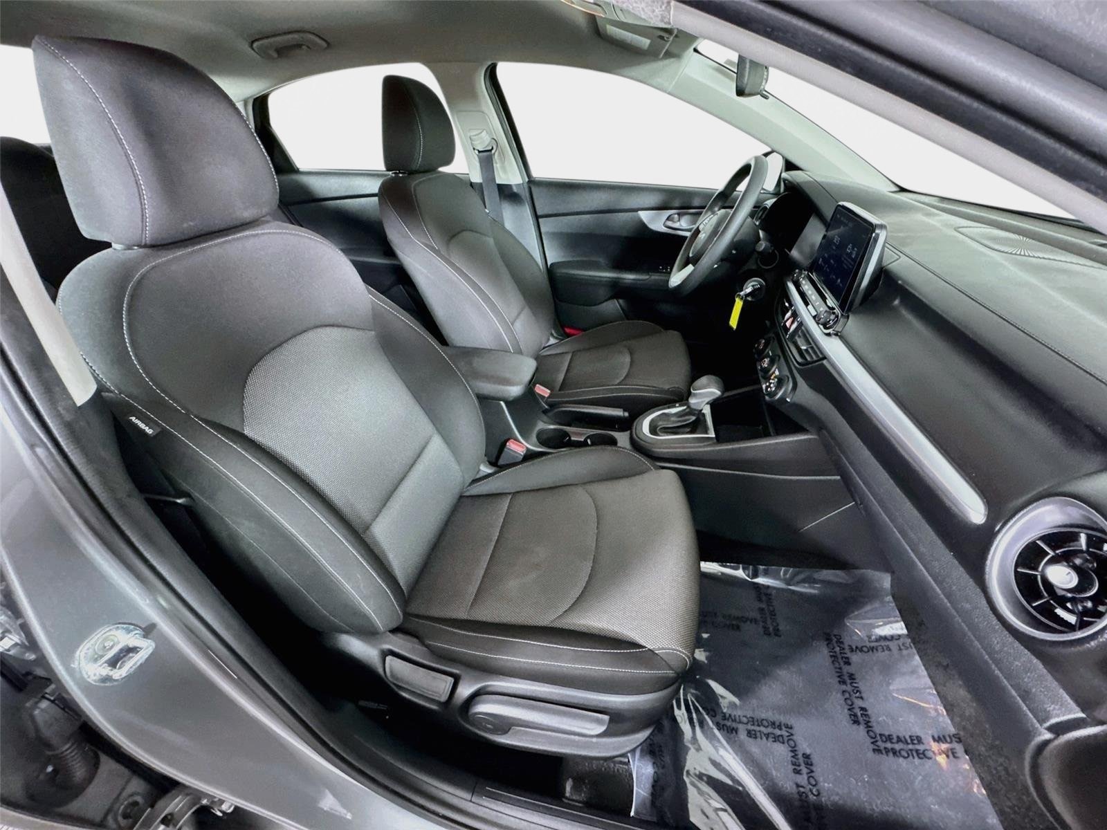 Used 2023 Kia Forte LXS FWD image 25