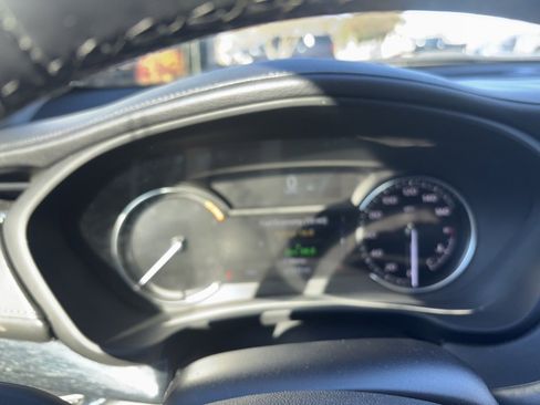 Used 2023 Cadillac XT4 Premium Luxury image 10