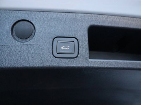 New 2026 Chevrolet Equinox LT w/ Convenience Package II image 21