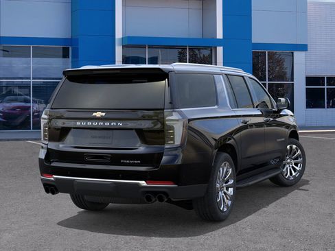 New 2025 Chevrolet Suburban Premier AWD/4WD image 4