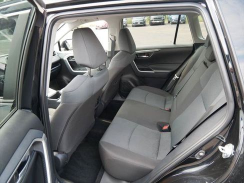 Certified 2025 Toyota RAV4 XLE AWD/4WD image 11