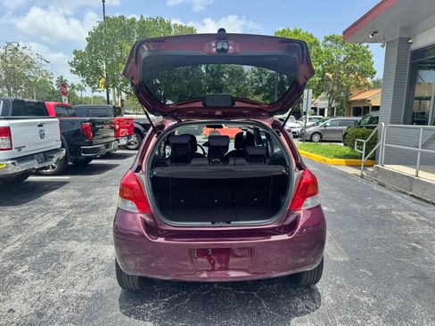 Used 2010 Toyota Yaris 2-Door Hatchback FWD image 8