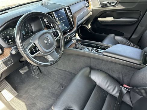 Used 2020 Volvo XC60 T6 Inscription w/ Protection Package Premier AWD/4WD image 10