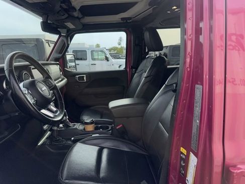 Used 2021 Jeep Wrangler Unlimited Sahara w/ Cold Weather Group image 8