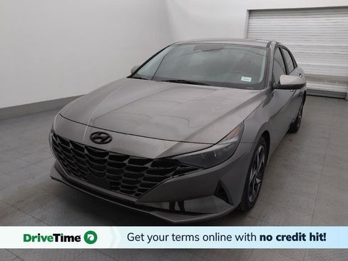 Used 2023 Hyundai Elantra Limited image 1