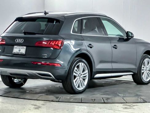 Used 2019 Audi Q5 Premium Plus image 2