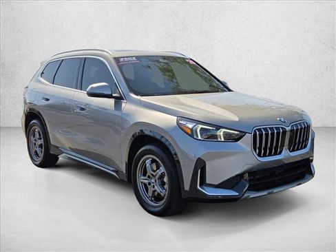 Used 2025 BMW X1 xDrive28i w/ Convenience Package AWD/4WD image 3