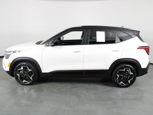 Used 2025 Kia Seltos S FWD image 9