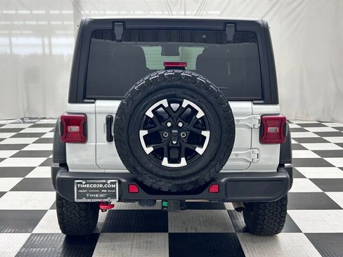 Certified 2025 Jeep Wrangler Unlimited Rubicon image 6