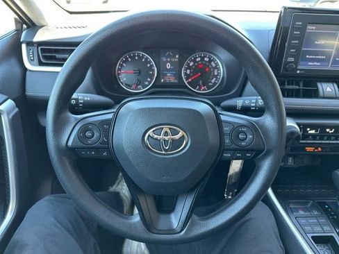 Used 2022 Toyota RAV4 LE image 24