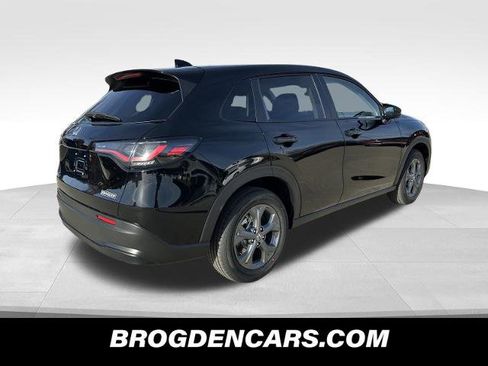 New 2026 Honda HR-V LX image 3