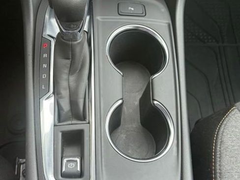Certified 2024 Chevrolet Equinox LT w/ LPO, Floor Liner Package FWD image 26