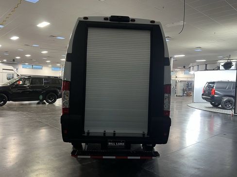 Used 2024 RAM ProMaster 3500 w/ Delivery Van Package image 7