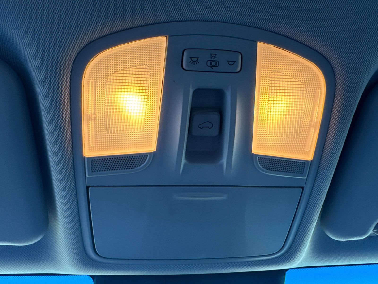 Used 2020 Hyundai Kona Limited AWD/4WD image 26