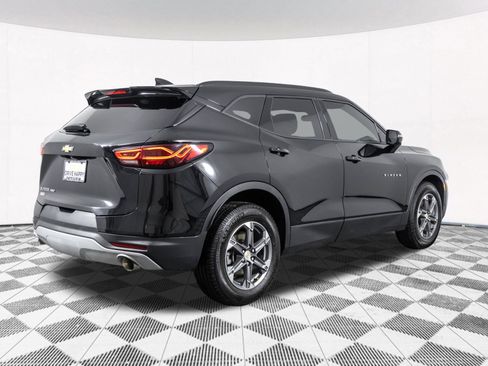 Used 2023 Chevrolet Blazer LT AWD/4WD image 19