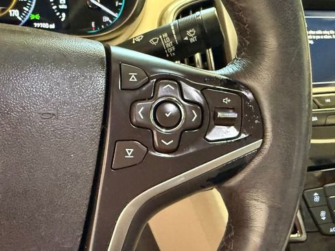 Used 2016 Buick LaCrosse Leather FWD image 31