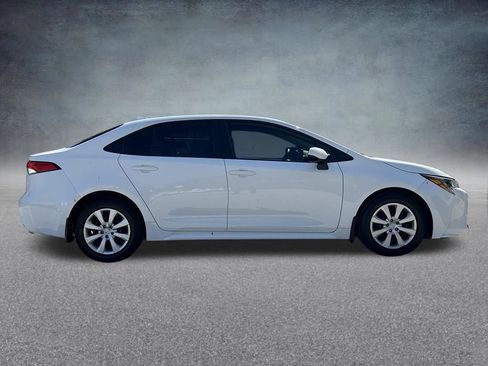 Used 2024 Toyota Corolla LE FWD image 4