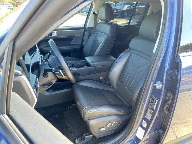 Used 2025 Hyundai Santa Fe SEL FWD image 18