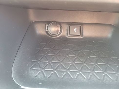 Used 2021 Toyota RAV4 XLE w/ XLE Grade Weather Package FWD image 26