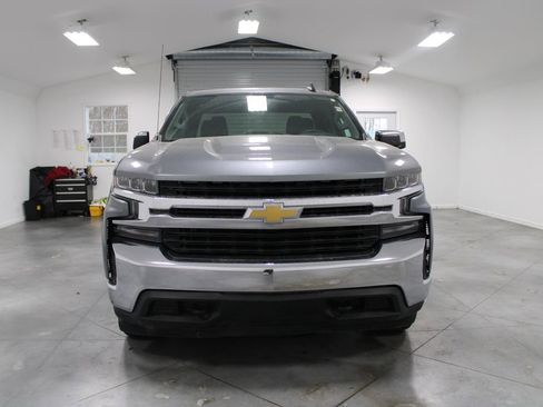 Used 2020 Chevrolet Silverado 1500 LT w/ Trailering Package image 3