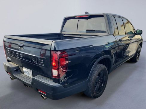 Used 2024 Honda Ridgeline Black Edition image 2