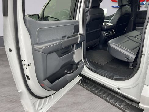 Used 2024 Ford F150 Lariat image 14