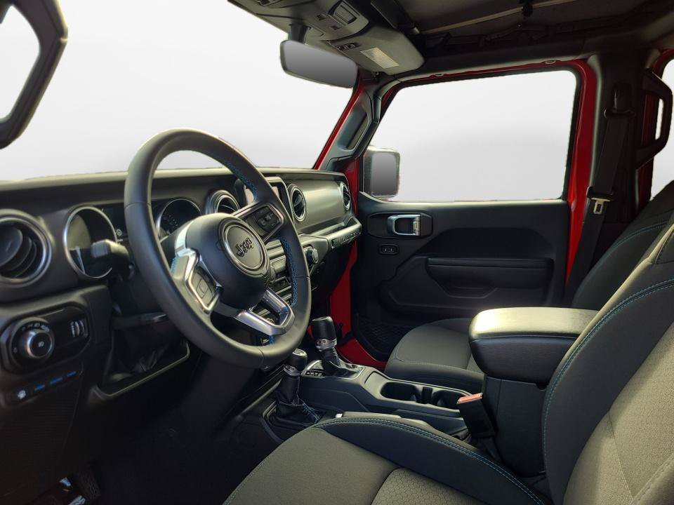Used 2023 Jeep Wrangler Unlimited Rubicon 4xe AWD/4WD image 11