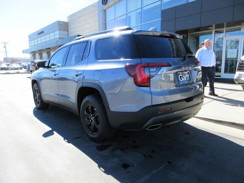 Used 2021 GMC Acadia AT4 w/ Technology Package image 7