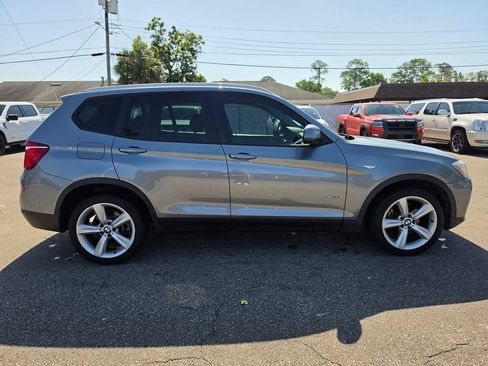 Used 2017 BMW X3 sDrive28i RWD image 11