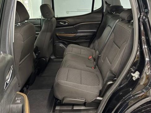 Used 2017 GMC Acadia SLE AWD/4WD image 22