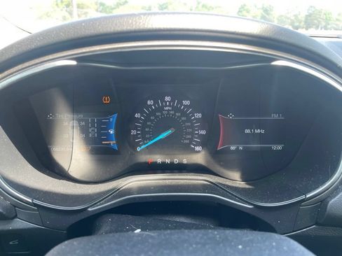 Used 2020 Ford Fusion SE AWD/4WD image 13