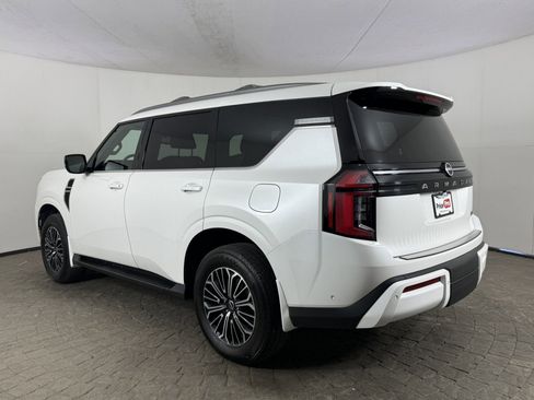 Used 2026 Nissan Armada SL w/ Captain's Chari Seat Package AWD/4WD image 5