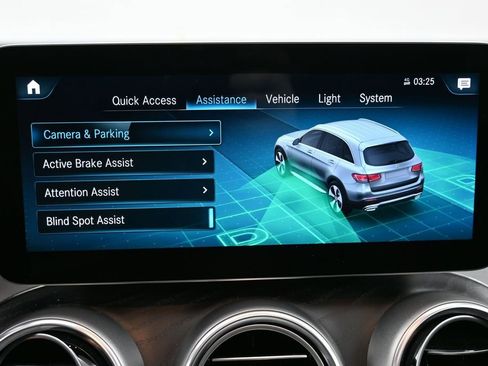 Used 2022 Mercedes-Benz GLC 300 image 14